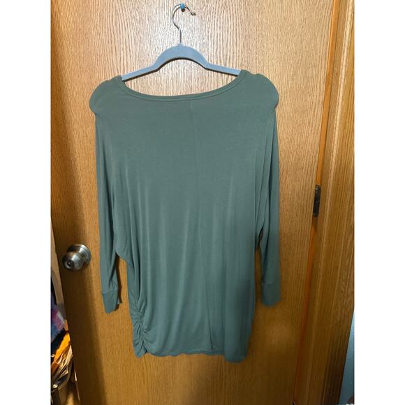 Zenana Cinched Sides 3/4 Sleeve Shirt - Picture 2 of 3